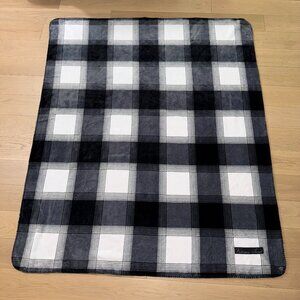 NWOT Victoria's Secret Black and White Checker Throw Fleece Blanket